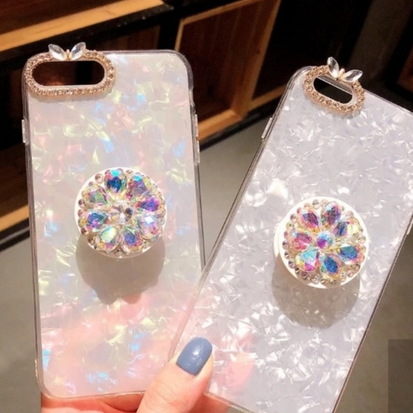 Cellphone 3D Faux Diamond 💎 Jeweled Popsocket - Picture 3 of 7